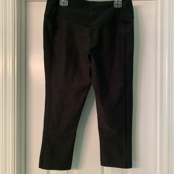 Womens Nike calf-length leggings - Picture 2 of 3